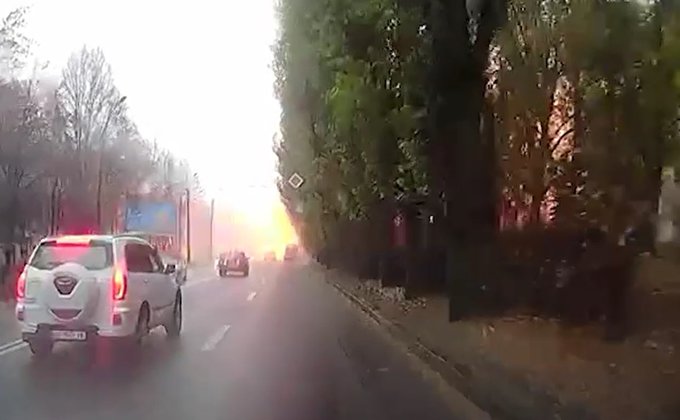 Зеленський показав відео ранкового ракетного удару країни-терориста Росії по Дніпру