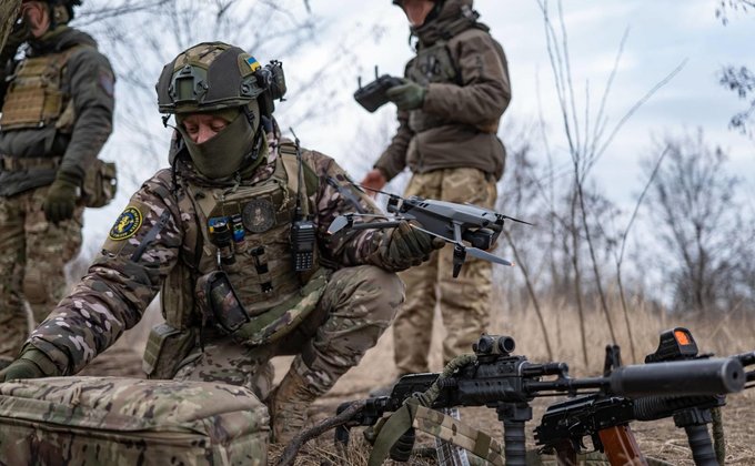 Десантники 25 бригади показали, як знищили колону ворожої техніки – відео