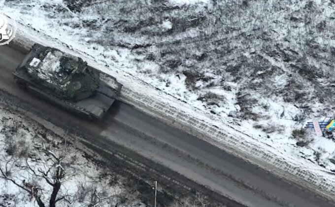 Під Авдіївкою вже місяць воюють танки Abrams. 47 бригада показала відео бойової роботи